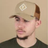 Casquette Trucker HFT Fine Herringbone Camel -Chapeaux À La Mode casquette trucker hft fine herringbone camel