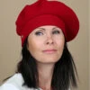 Parisienne Hermes -Chapeaux À La Mode parisienne hermesBeret20parisien20rouge20Parisienne20hermes
