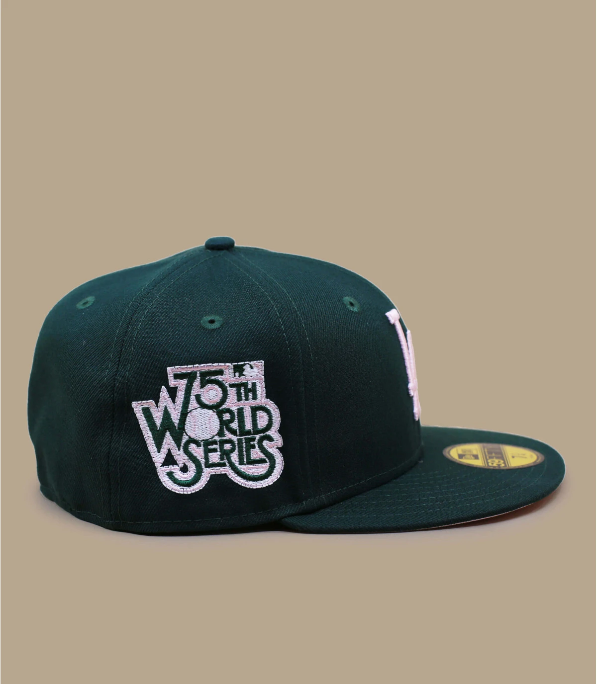 NEW ERA Side Patch 5950 LA Green & Pink 6 NEW ERA Side Patch 5950 LA Green & Pink – Image 4