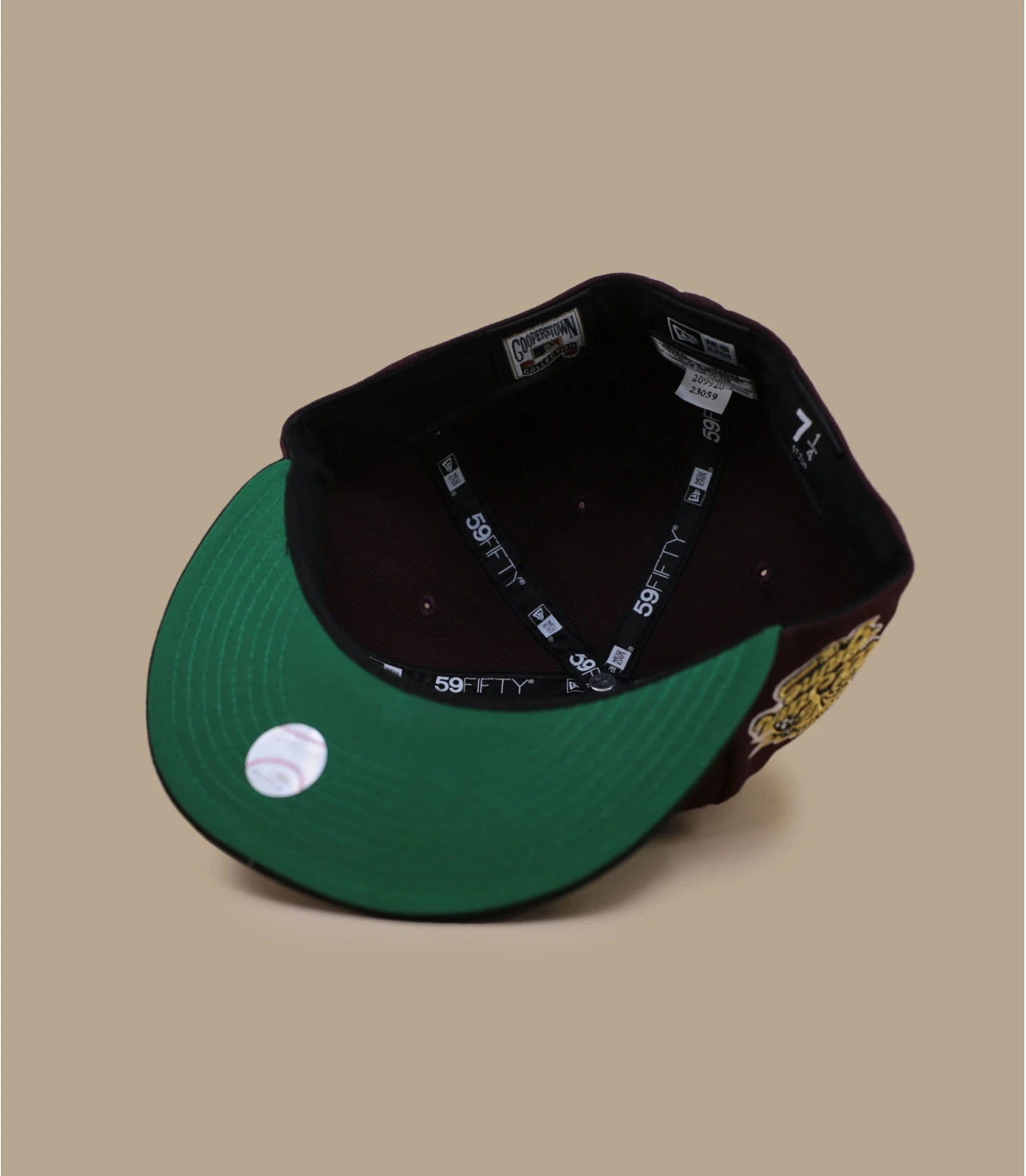 NEW ERA Side Patch 59Fifty Milwaukee Brewers Marron Black 9 NEW ERA Side Patch 59Fifty Milwaukee Brewers Marron Black – Image 7