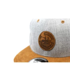 Snapback Express Grey Suede -Chapeaux À La Mode snapback express grey suedesnapback20train20express20gris