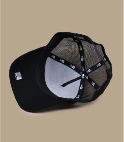 NEW ERA Trucker Le Louvre Vase De Fleurs -Chapeaux À La Mode trucker le louvre vase de fleurs 5