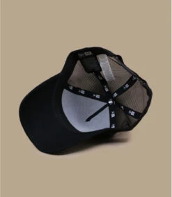 NEW ERA Trucker NE Heritage Black -Chapeaux À La Mode trucker ne heritage black 5