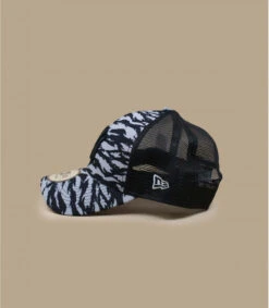 NEW ERA Trucker Tiger Print NY Grey -Chapeaux À La Mode trucker tiger print ny greytrucker20NY20gris20rayures